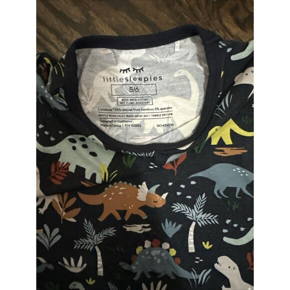 Little Sleepies 5/6 Jurassic Jungle Dino Short Set 
Ask me my favorite print! ;) - Picture 4 of 6